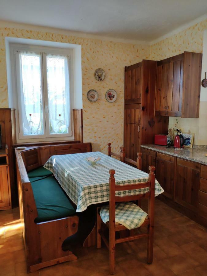 Casa Gialla جيرا لاريو المظهر الخارجي الصورة